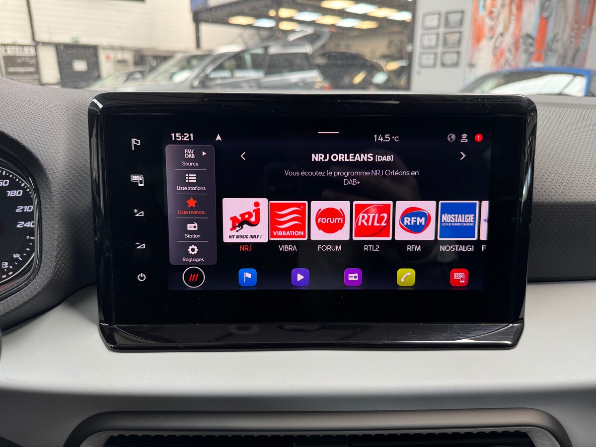 Seat Ibiza 1.0 ECOTSI 95CV URBAN 1ERE MAIN/CARPLAY F