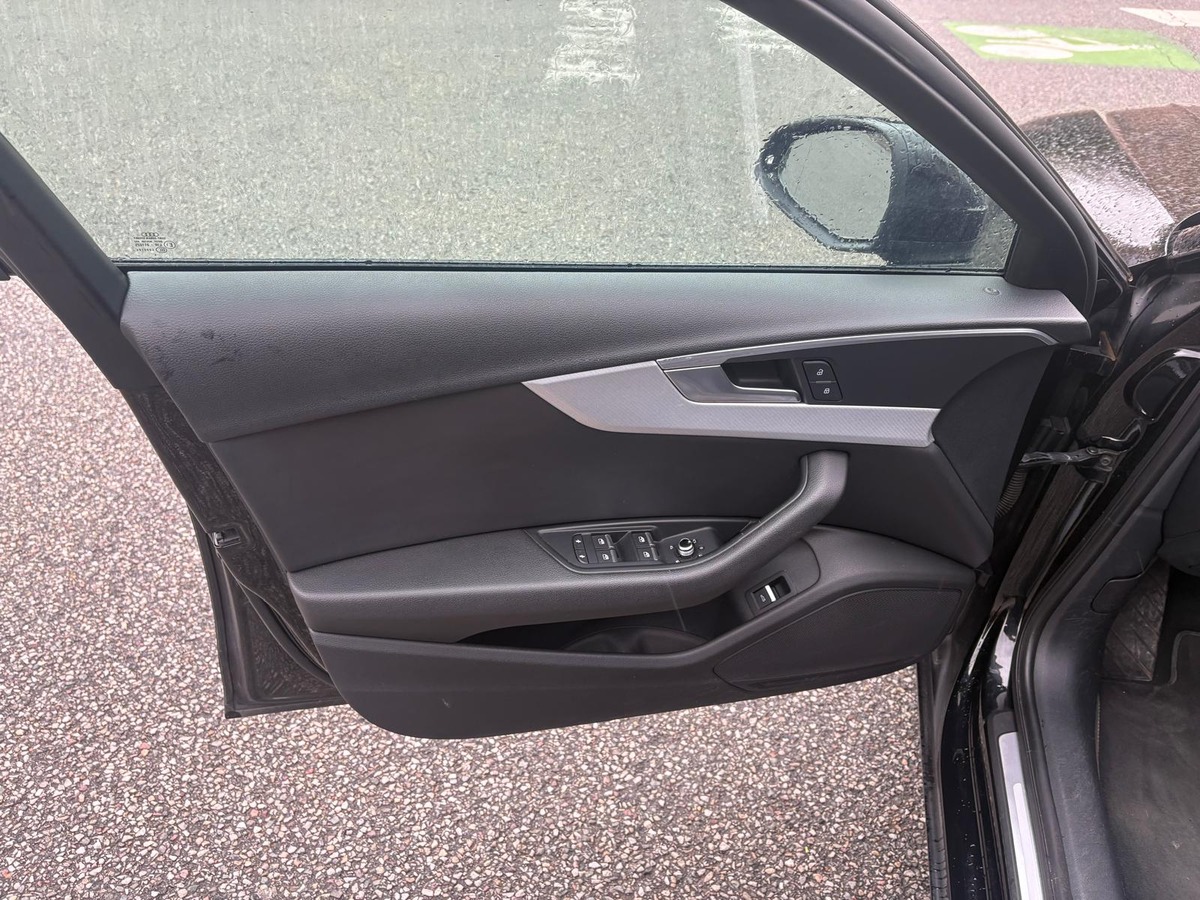 Audi A4 Quattro - 2.0 TDI - Design Luxe