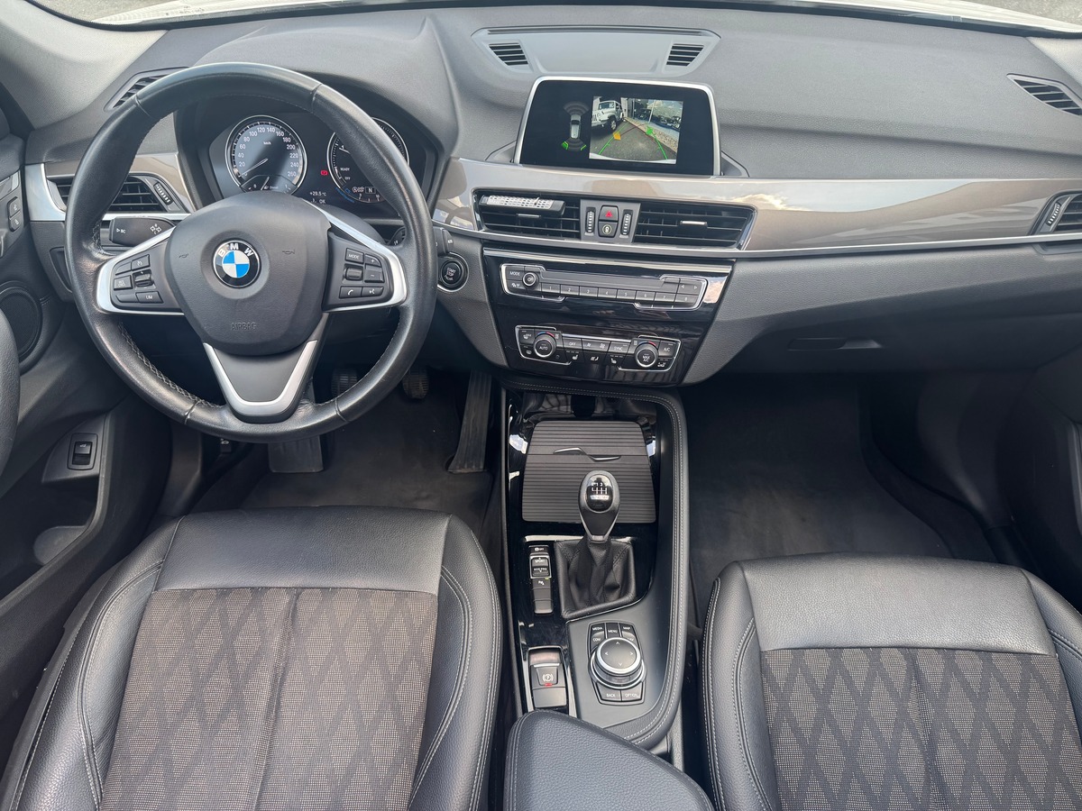 Bmw X1 116 | X-Line sDrive | Toit panoramique | Caméra recul | Régulateur vitesse | Siéges chauffant
