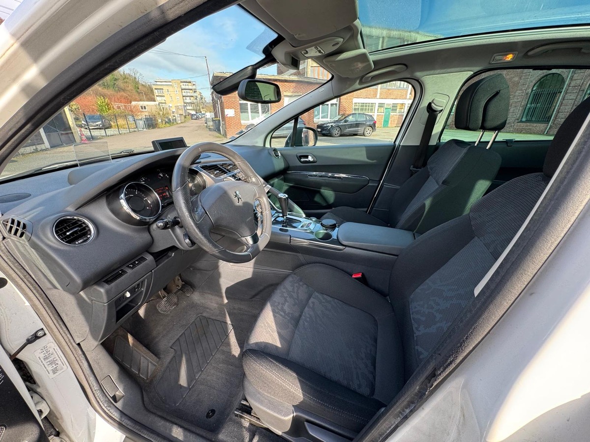 Peugeot 3008 1.6 HDi 110 - Boite Auto - Premium Pack - Garantie