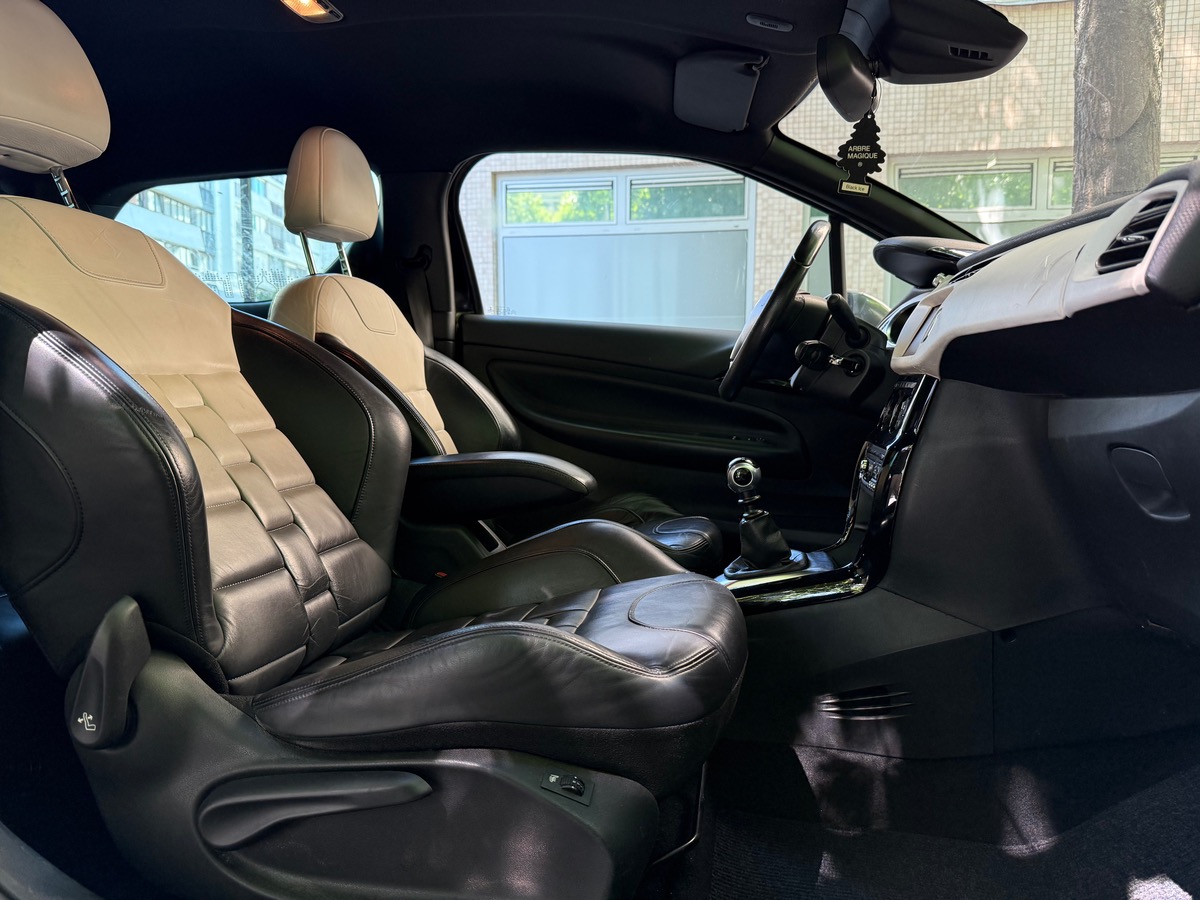 Citroën DS3 II Sport Chic 1.6 e-HDi 115 cv