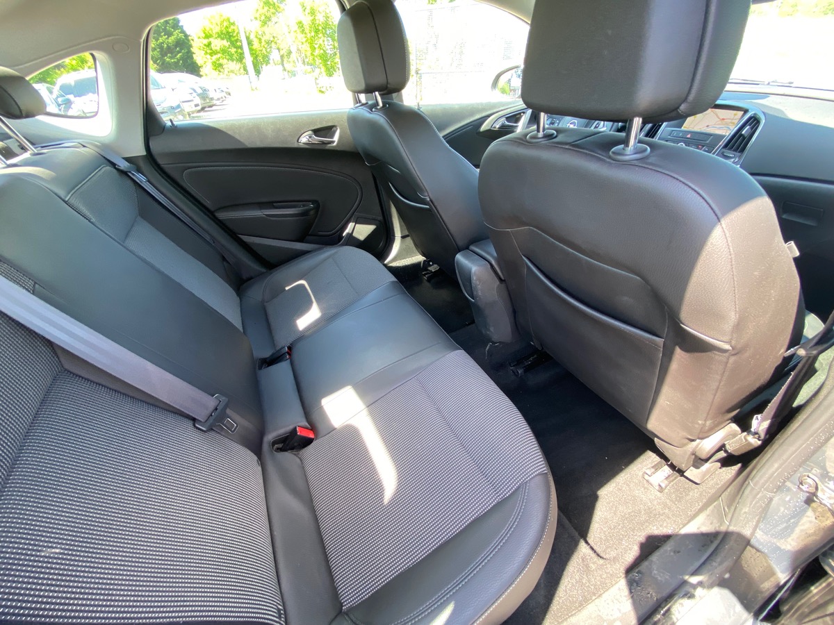 Opel Astra 1.6 cdti 136cv 2014 234200km