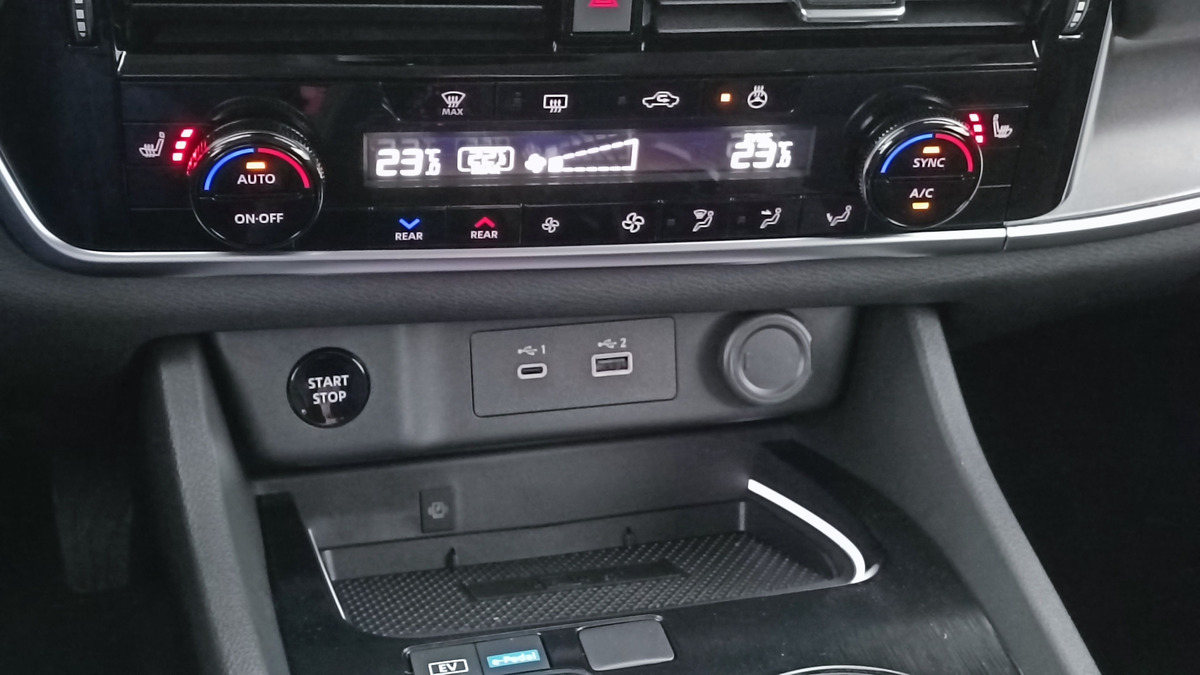 Nissan NISSAN X TRAIL e-Power 204 chevaux N-Trek | Jantes alliage 18" N-TREK | PLUSIEURS COLORIS