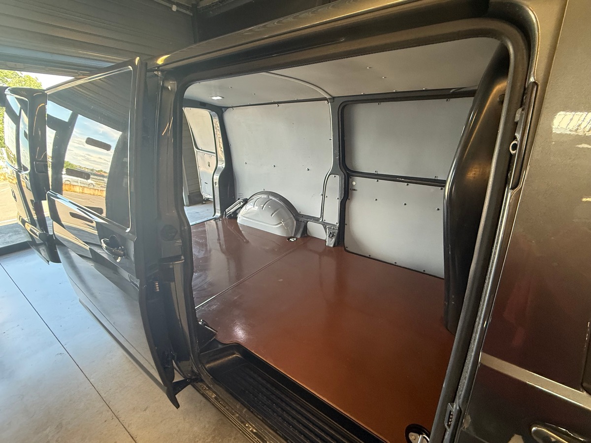 Volkswagen Transporter 2.0 TDI 204 Ch 4MOTION DSG7 / ATTELAGE / CARPLAY / CAMERA