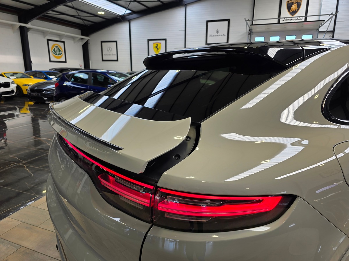 Porsche Cayenne COUPE E-HYBRID 462 FRANCAIS / CRAIE / PACK SPORT DESIGN