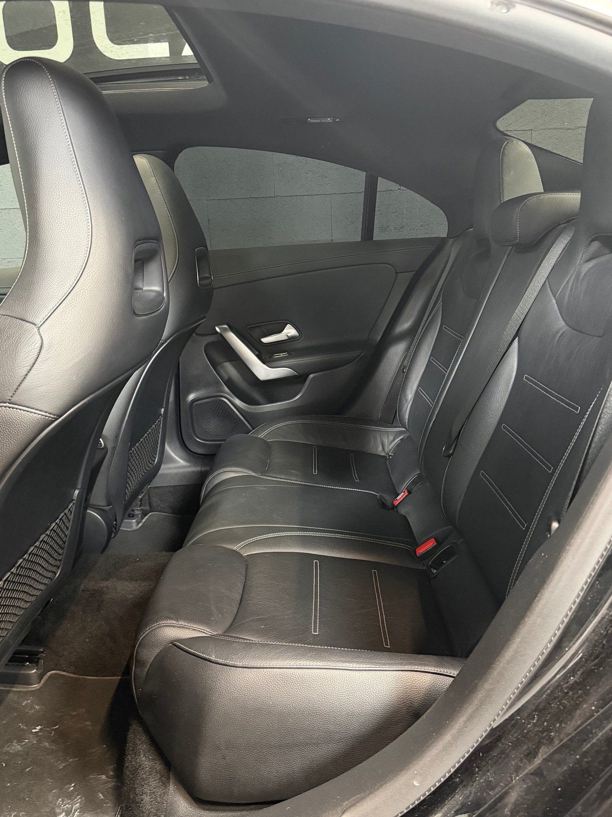 Mercedes Benz CLA 180D AMG LINE