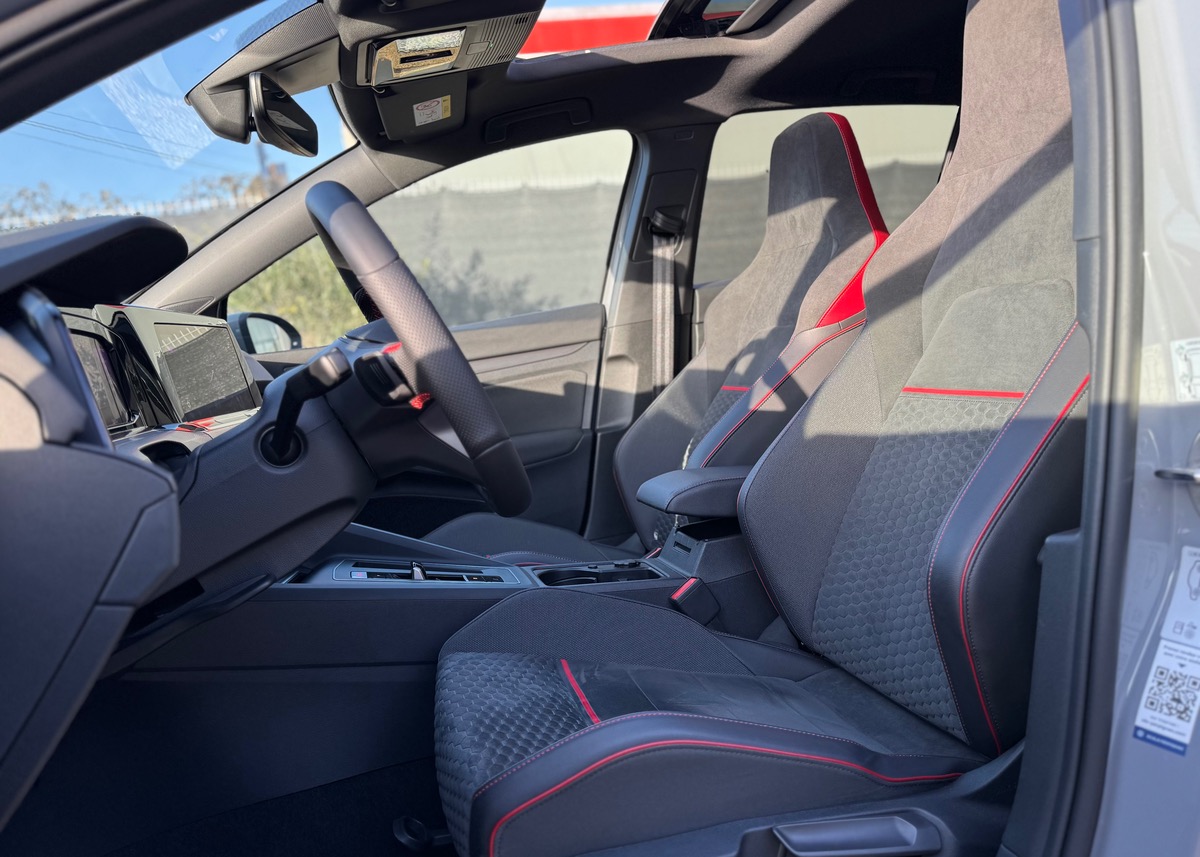 Volkswagen Golf 8 VIII 2.0 GTI CLUBSPORT