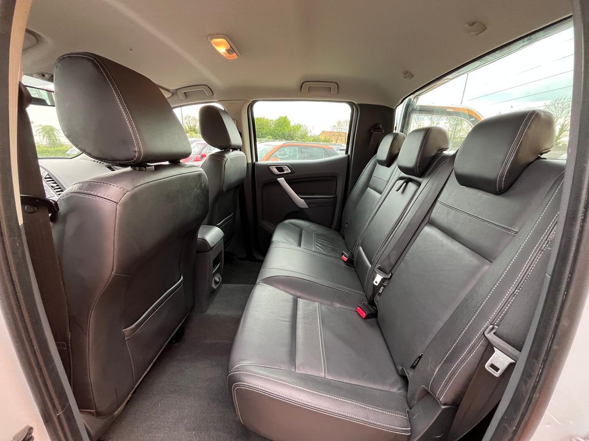 Ford Ranger III 2.2 TDCI Pickup Double Cabine 4x4 150 CH LIMITED ATTELAGE