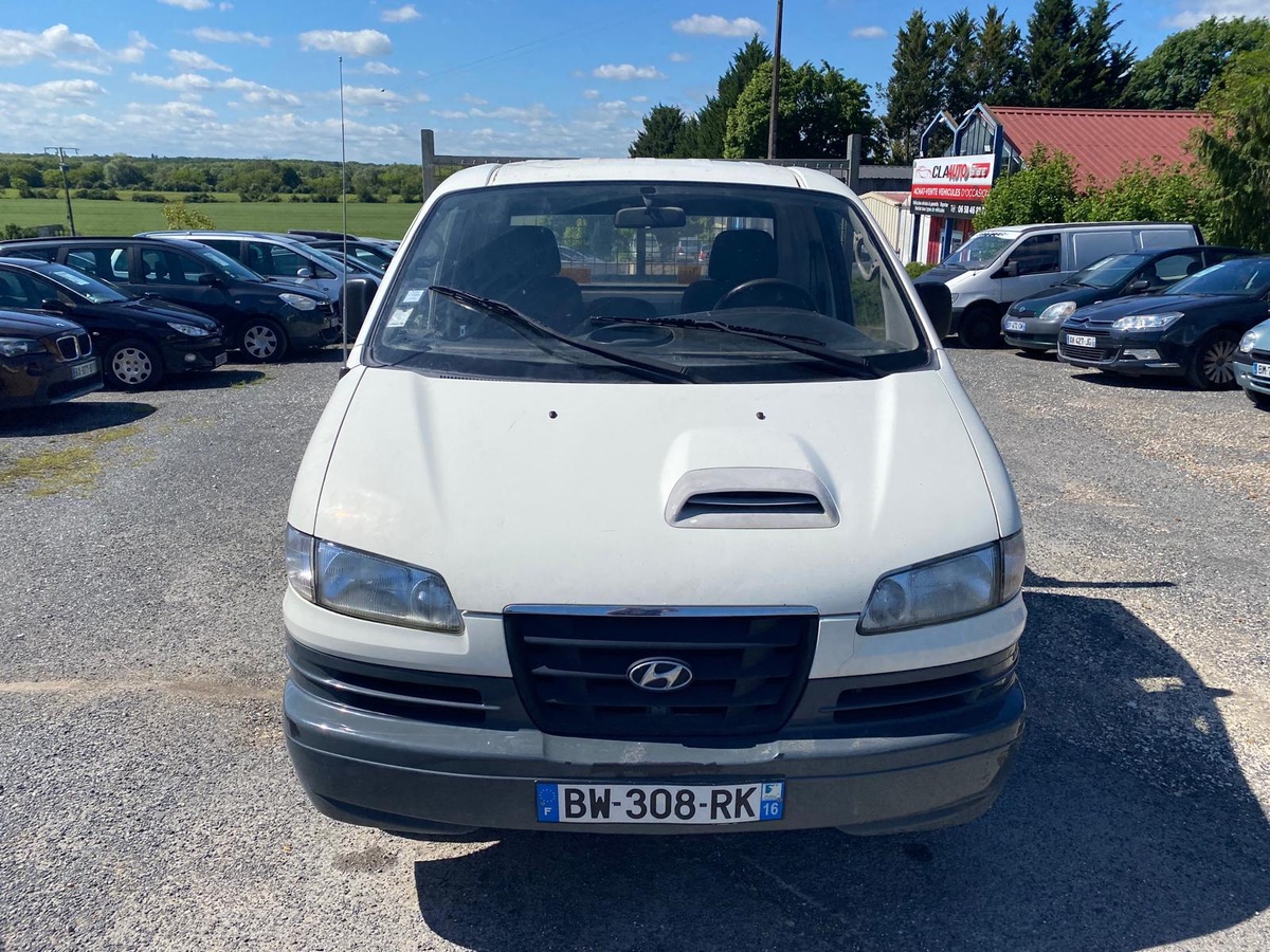Hyundai DIVERS H200 benne 2.5 td 100cv / roue jumelées