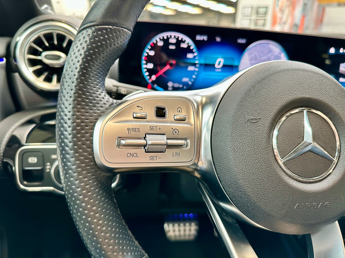 Mercedes-Benz Classe A IV 200 AMG Line 163 7G-DCT Options +++ j