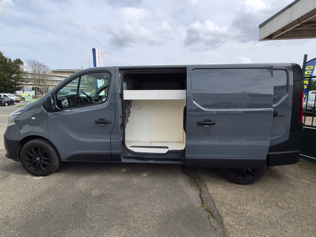RENAULT Trafic DCI 170 BVA GRAND CONFORT L2H1