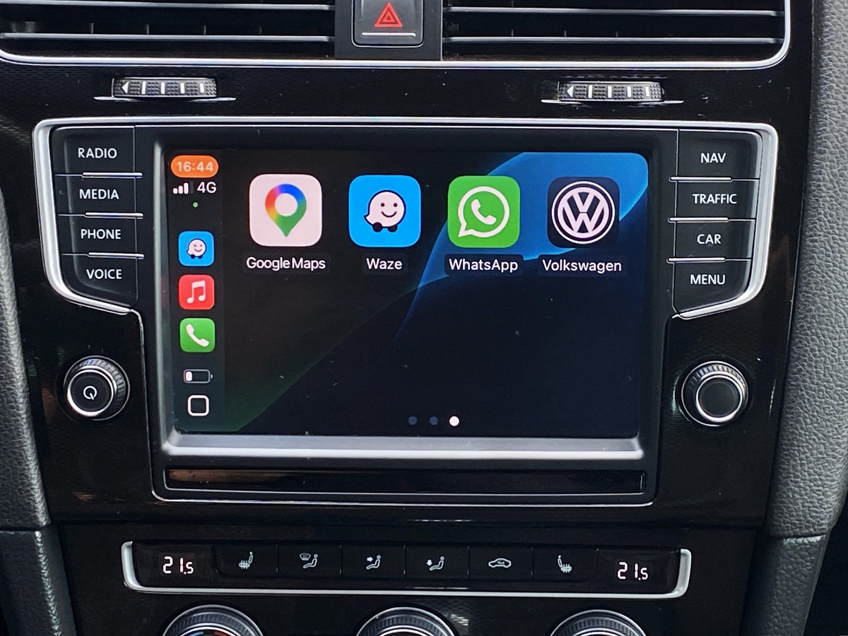 Volkswagen Golf VII 2.0 TSI 230ch GTI PERFORMANCE DSG6 5P / DCC / TO PANO / ACC / DYNAUDIO / CARPLAY