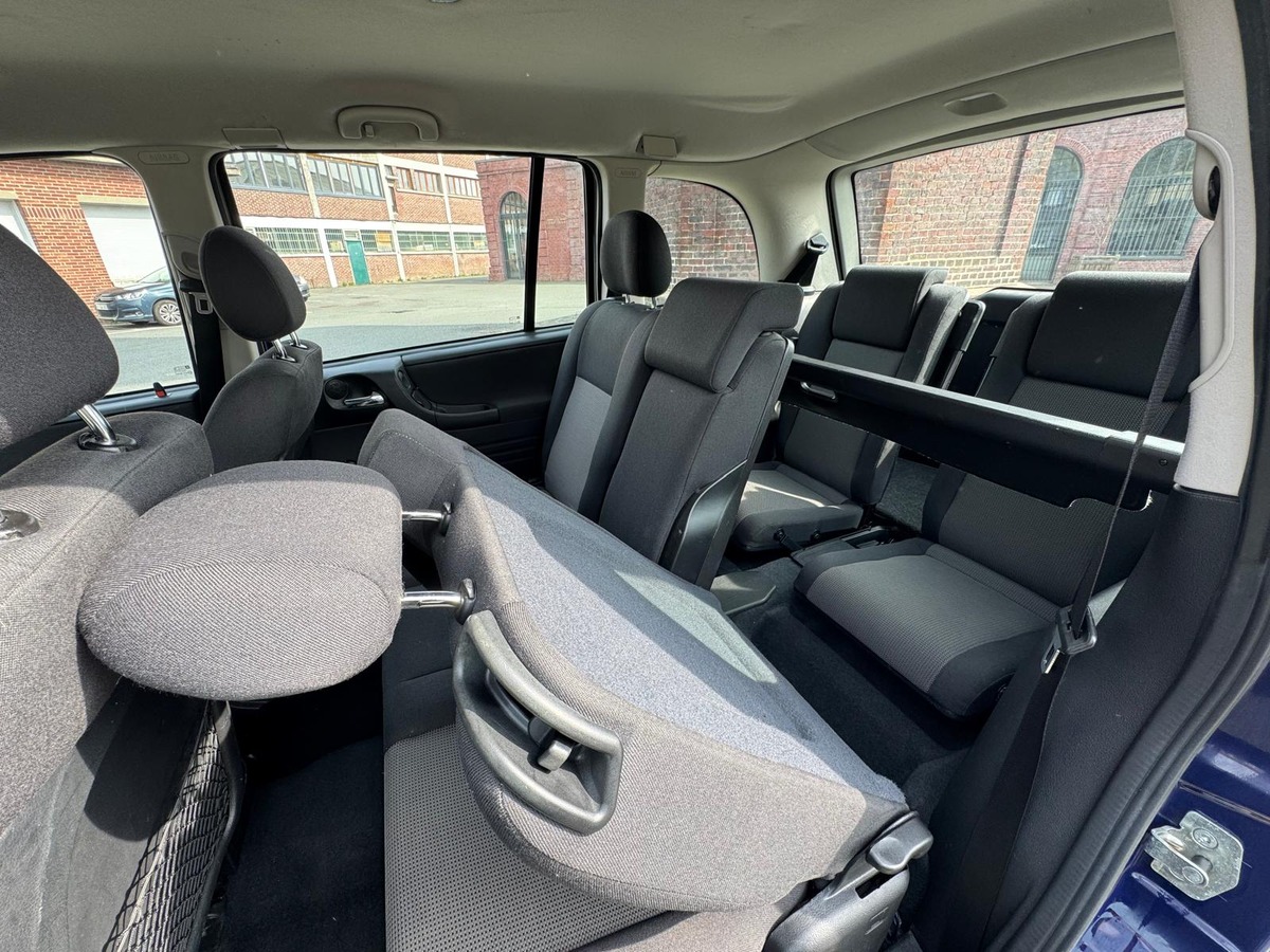 Opel Zafira 1.6 100- 7 places - Disneyland-Garantie