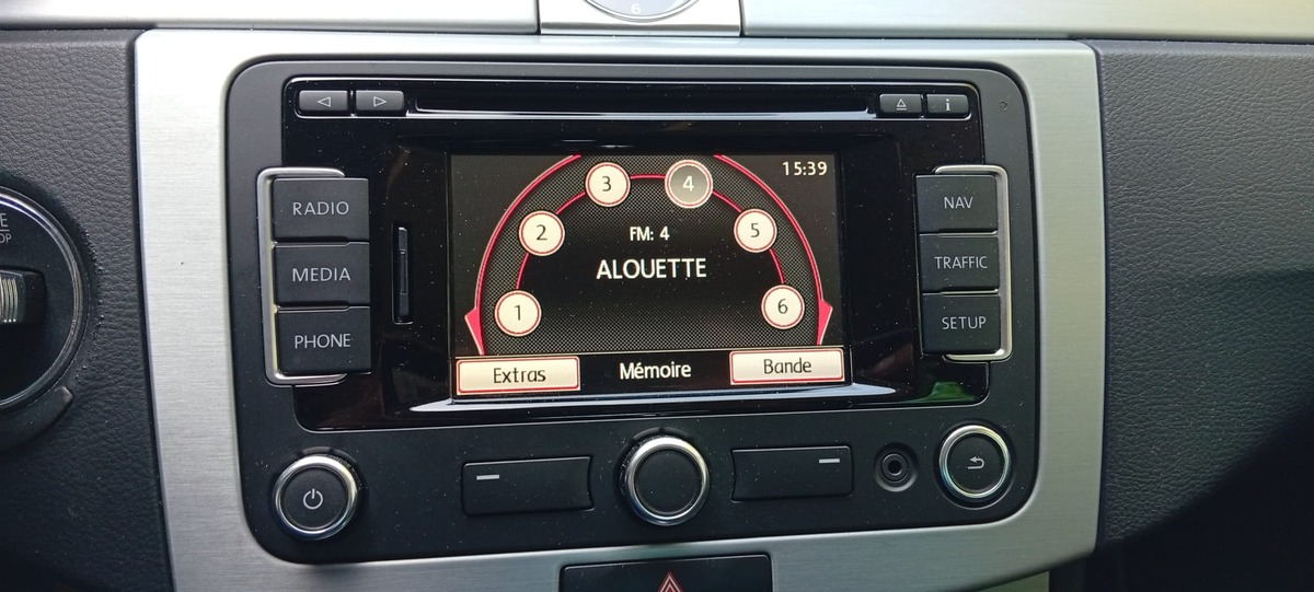Volkswagen Passat CC 2.0 TDI 140ch Carat DSG6 Pack R line / Suivi d'entretien à jour