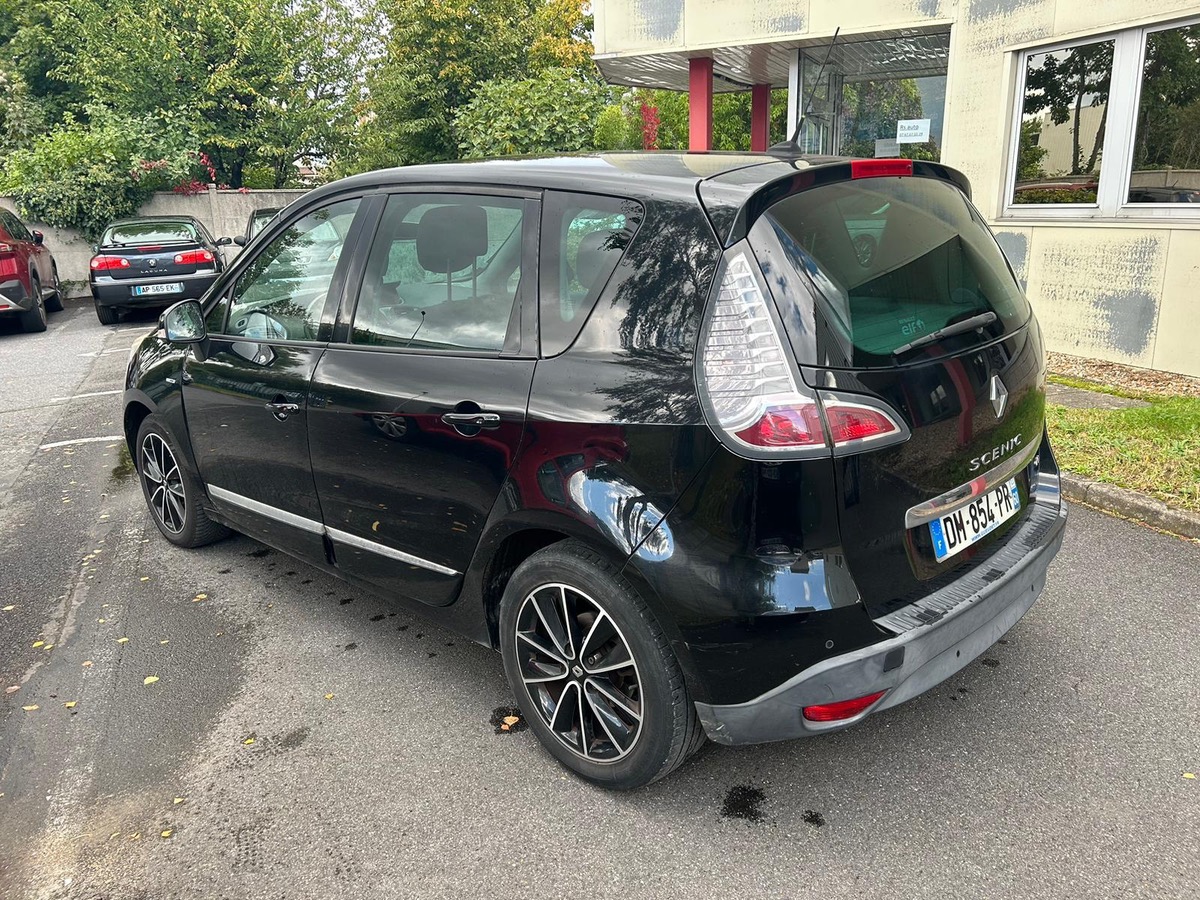 RENAULT Scenic 1.6 DCI 130 CV BOSES en4X foit crit2