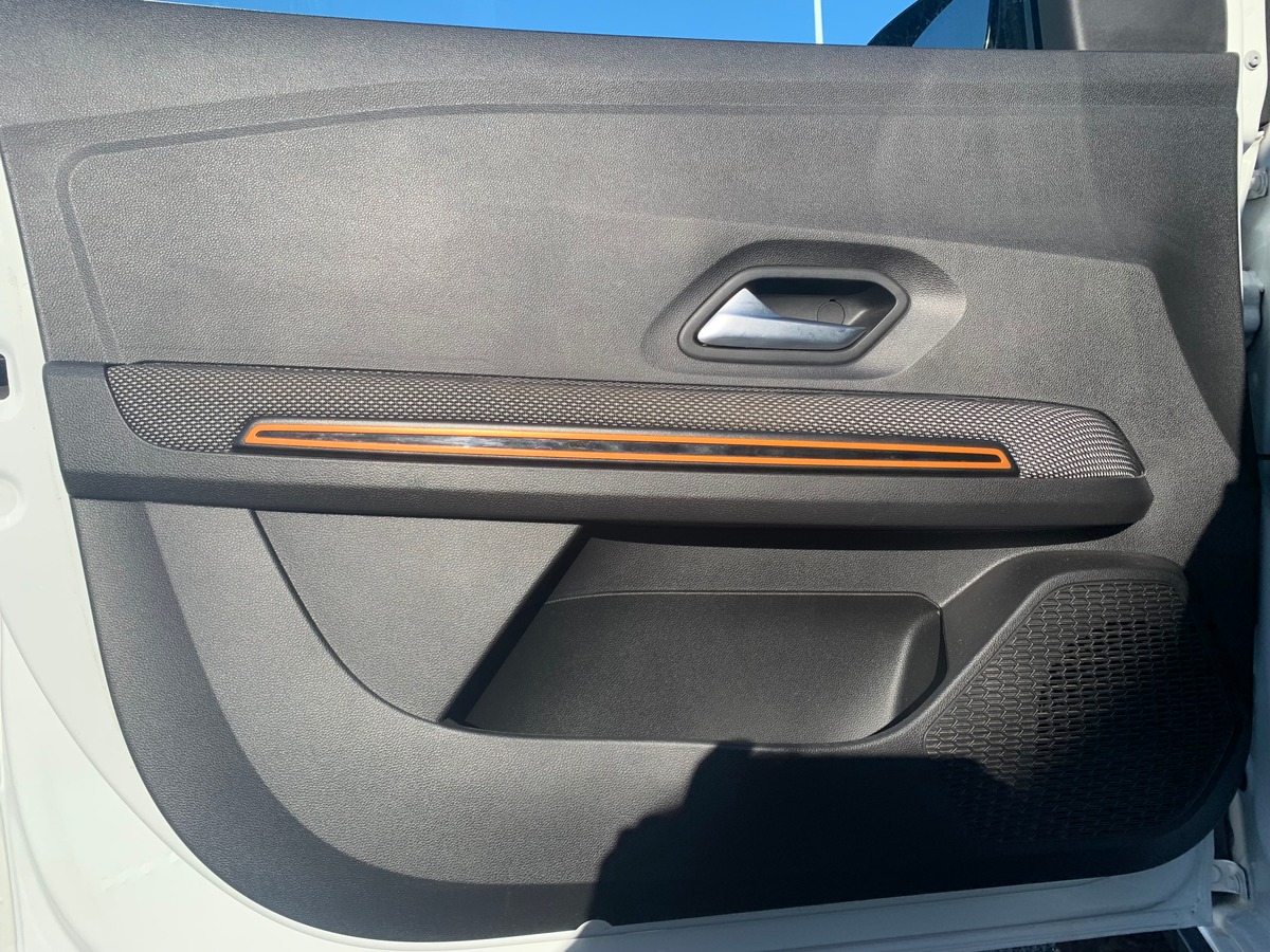 Dacia Sandero Stepway 90 ch | Confort | Régulateur vitesse | Intégration smartphone | Climatisation