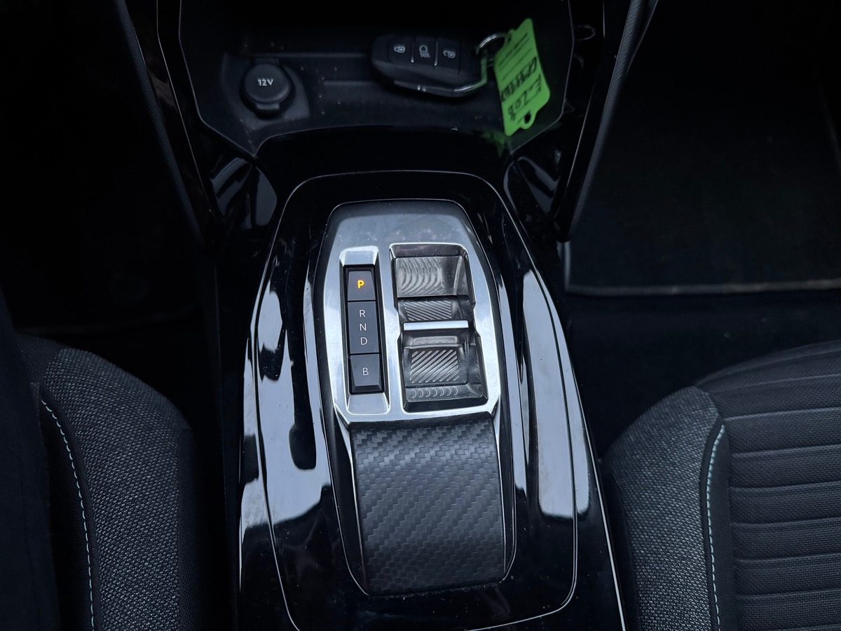 Peugeot 208 136 ch | Style | Démarrage sans clé | Régulateur de vitesse | Peugeot i-Cockpit