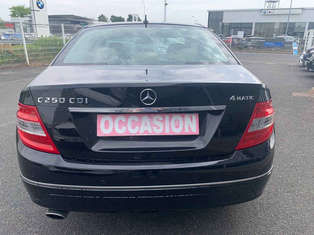 Mercedes-Benz Classe C 204 chevaux | 250 Elegance | 4Matic | GPS | Régulateur de vitesse | Bluetooth