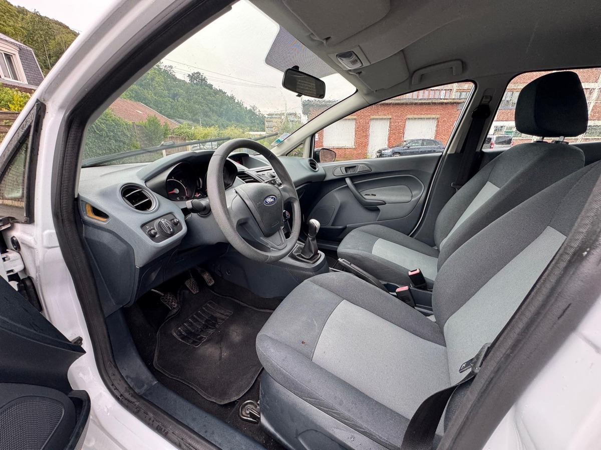 Ford Fiesta 1.25 82cv Ambiante Flexfuel (sans plomb / éthanol) - Garantie