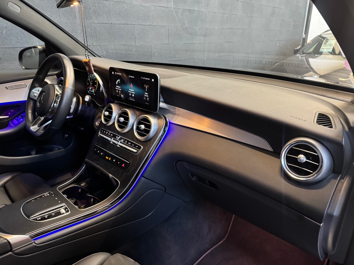 Mercedes-Benz GLC Coupé II 300 DE AMG LINE 4MATIC 9G-TRONIC