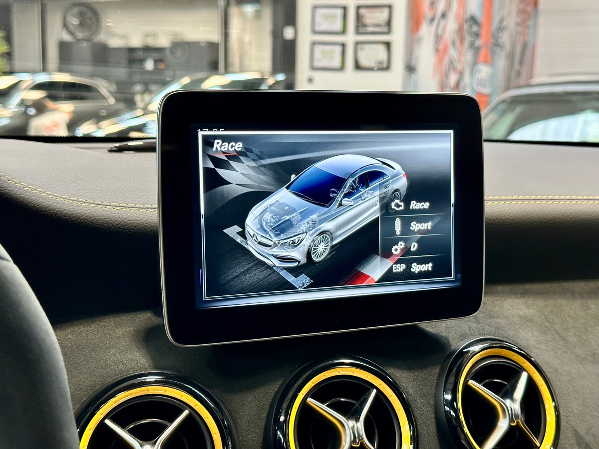 Mercedes-Benz CLA (2) 45 AMG 381 Yellow Night Edition 4Matic 7G-DCT Full