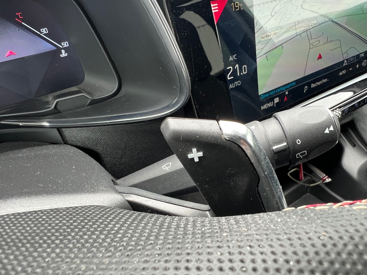DS DS 7 Crossback PERFORMANCE LINE 130 1.6L BLUEHDI EAT8, SUIVI COMPLET, CAMERA DE RECUL, 1ERE MAIN