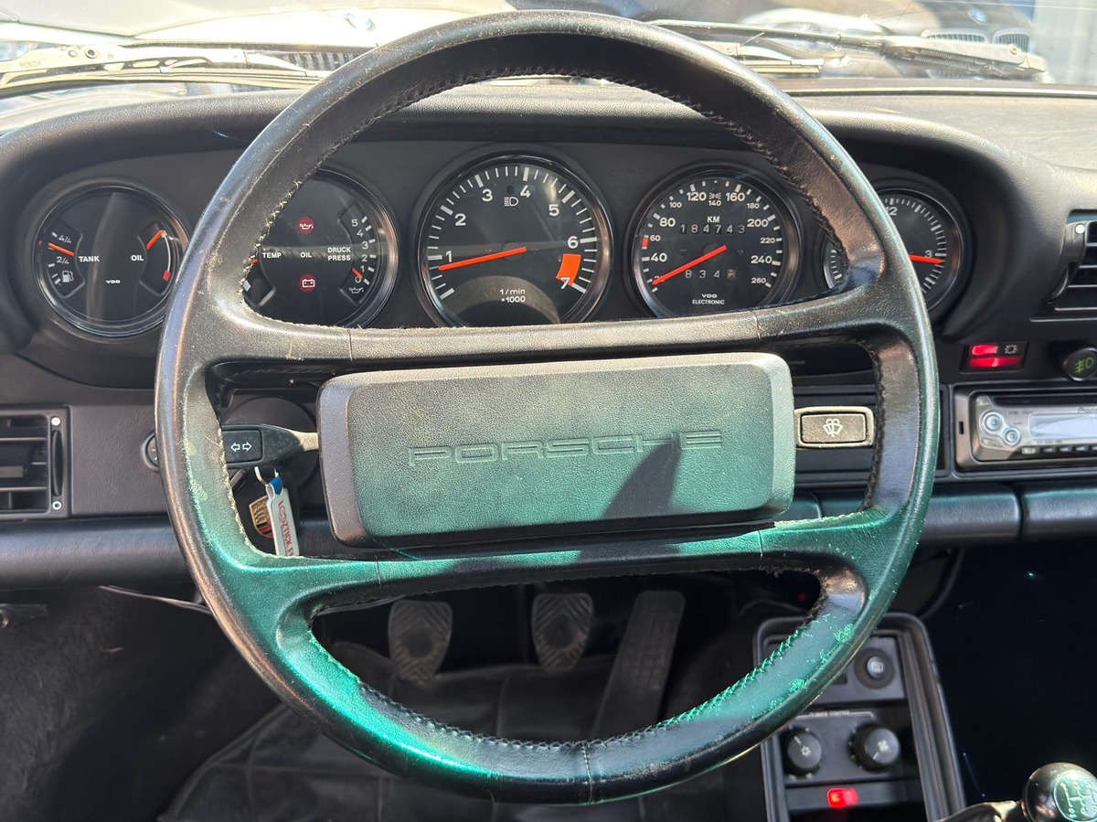 Porsche 911 SC 3.2 231ch Carrera