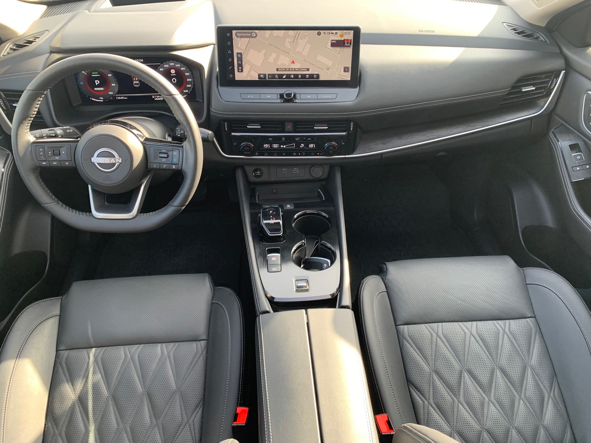 Nissan X-trail 204 | Tekna | Toit ouvrant panoramique | Caméra recul | Siéges chauffants | Attelage