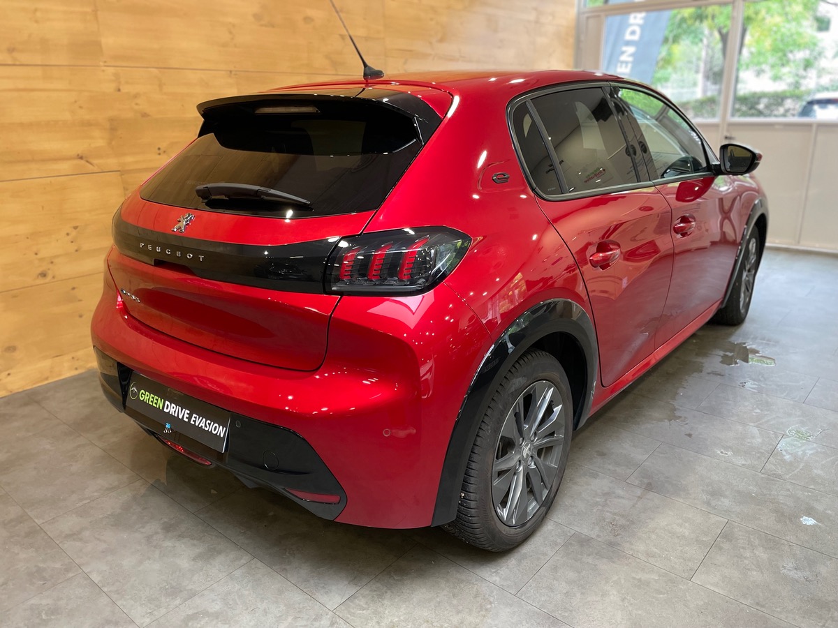 Peugeot 208 e-208 136ch Allure Pack