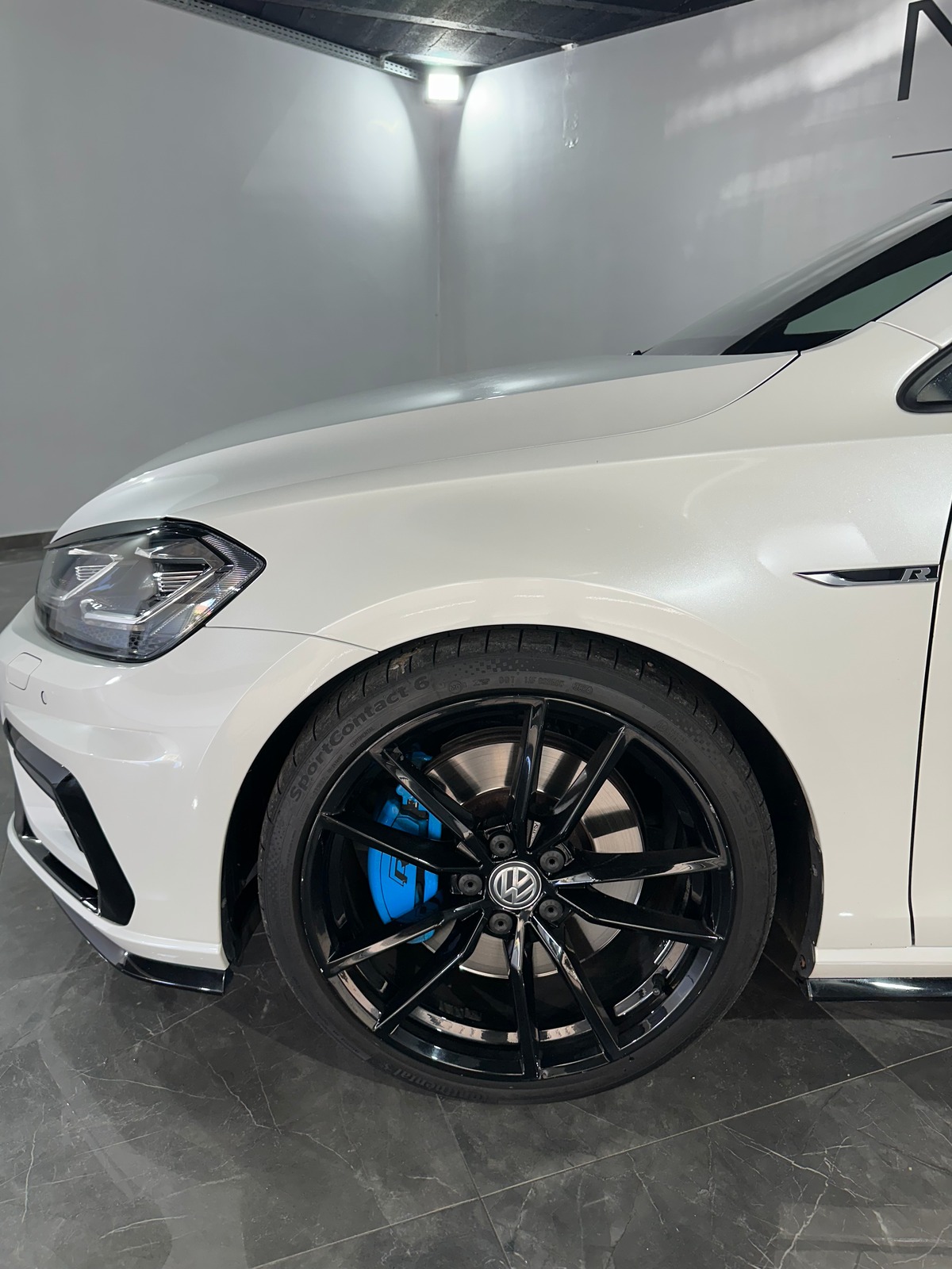 Volkswagen Golf 2.0 TSi 300 CH AKRAPOVIC