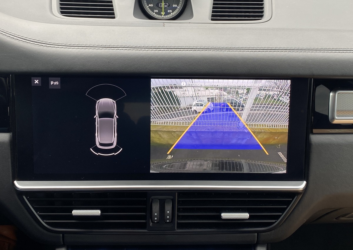 Porsche Cayenne III (9YA) 3.0 462ch E-Hybrid - TO / Tout cuir / Matrix / Roues ar directrices / …