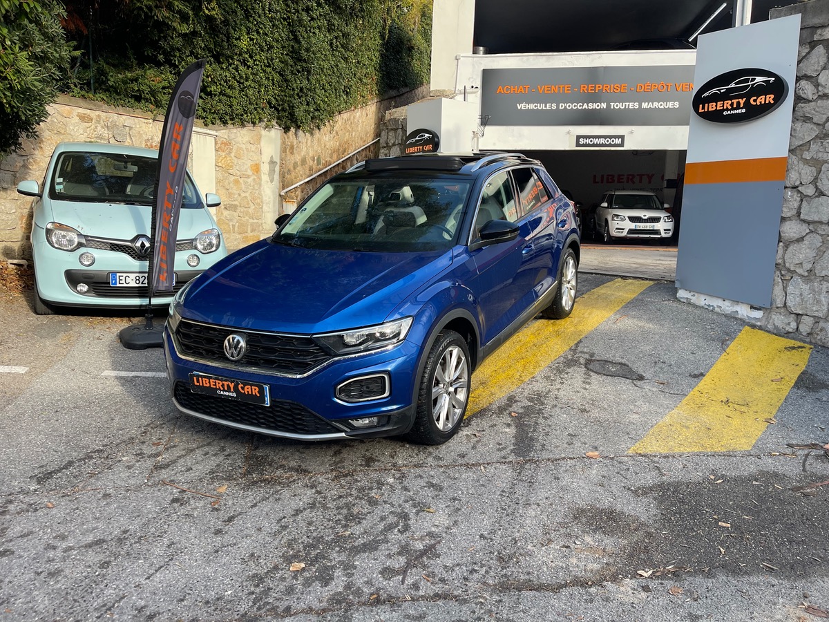 Volkswagen T-Roc 2.0 TSI 190 CV 4MOTION/ Toit Ouvrant / Carplay / Virtual /Finition Carat