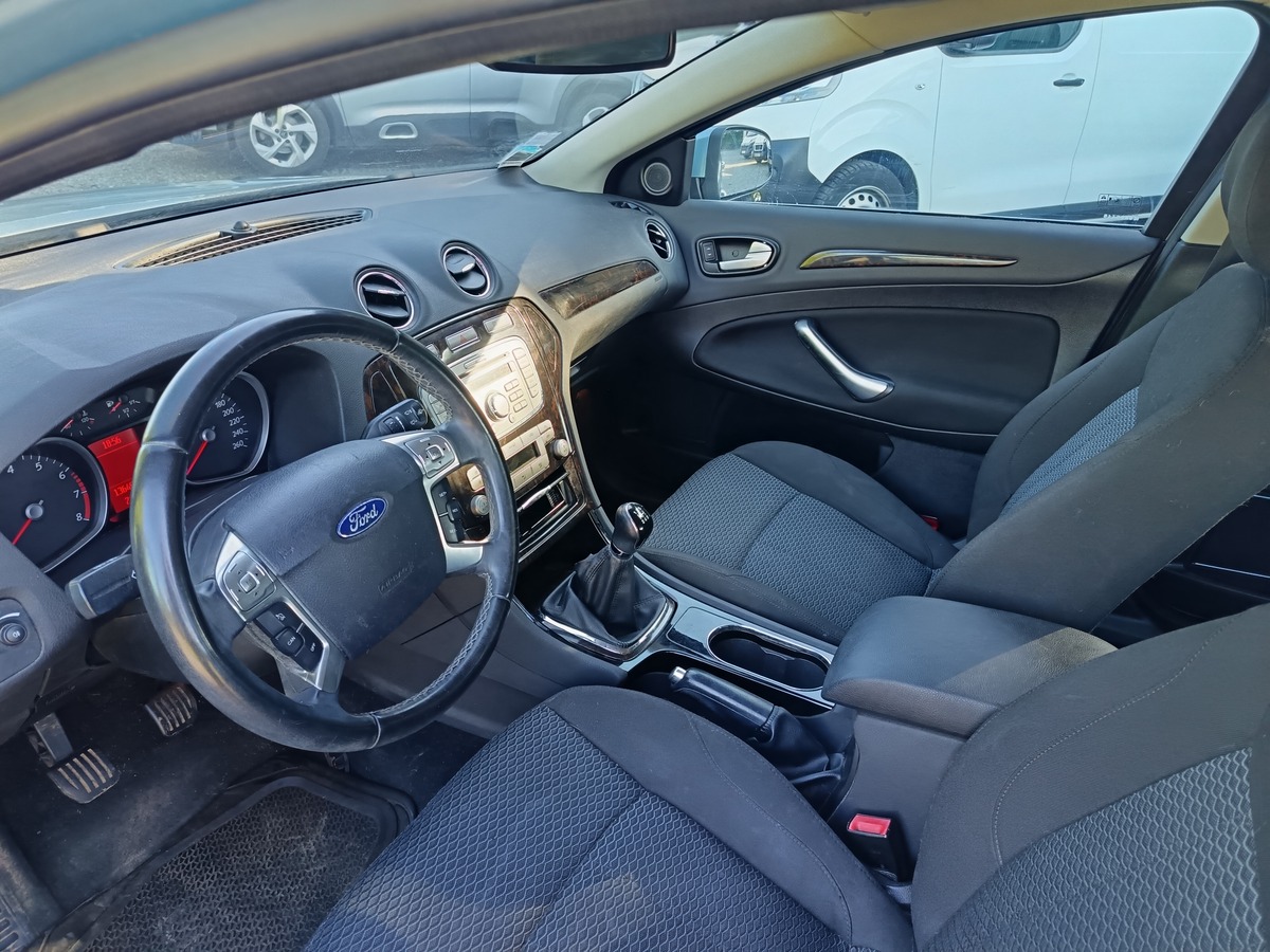 Ford Mondeo 2.0 145 CH GHIA FLEXIFUEL BIOETHANOL