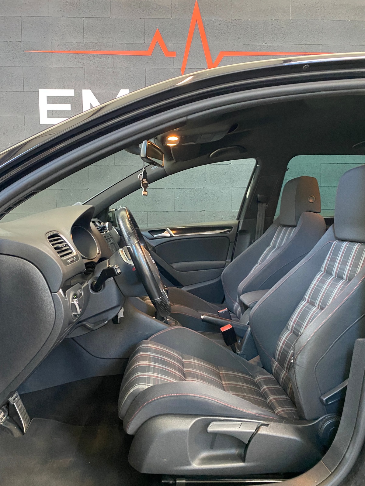 Volkswagen Golf GTi 210
