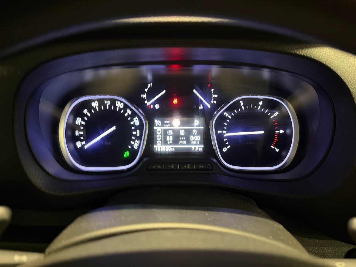 Peugeot Expert LONG 2.0 HDI 180 ch EAT6 PREMIUM PACK TVA RECUPERABLE DOUBLE PORTES COULISSANTESE