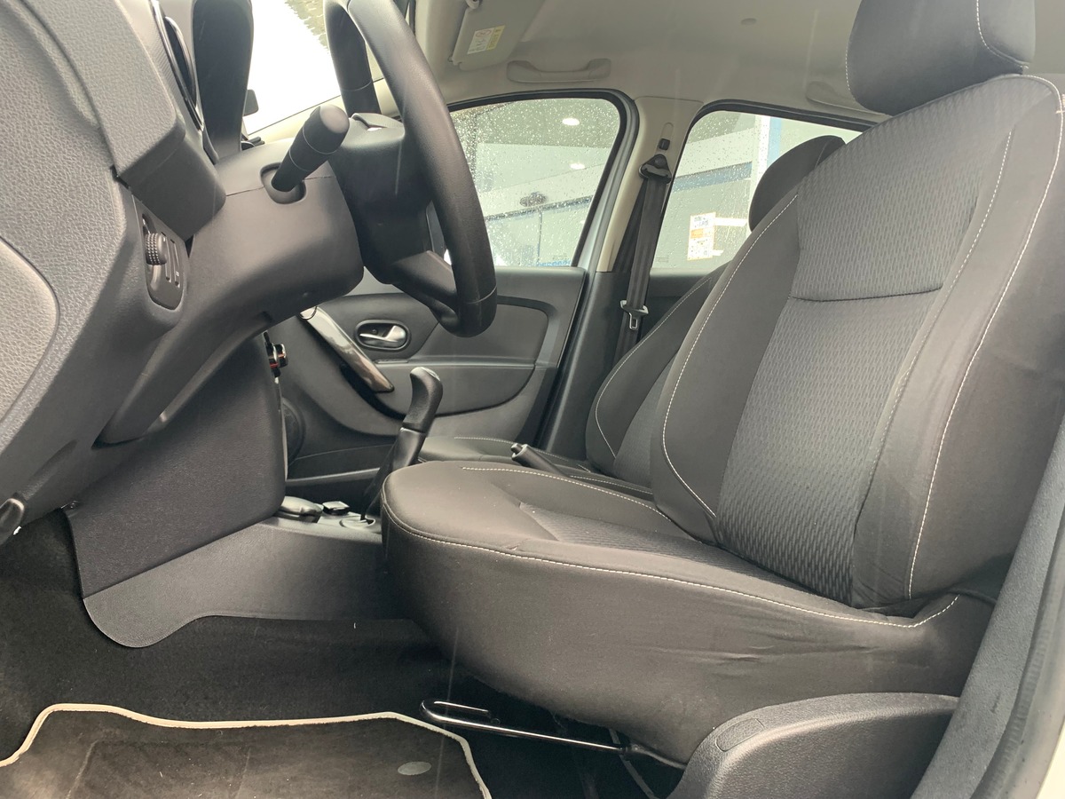 Dacia Sandero 90 ch | Lauréate | Phase 2 | GPS | Régulateur de vitesse | Climatisation | Bluetooth