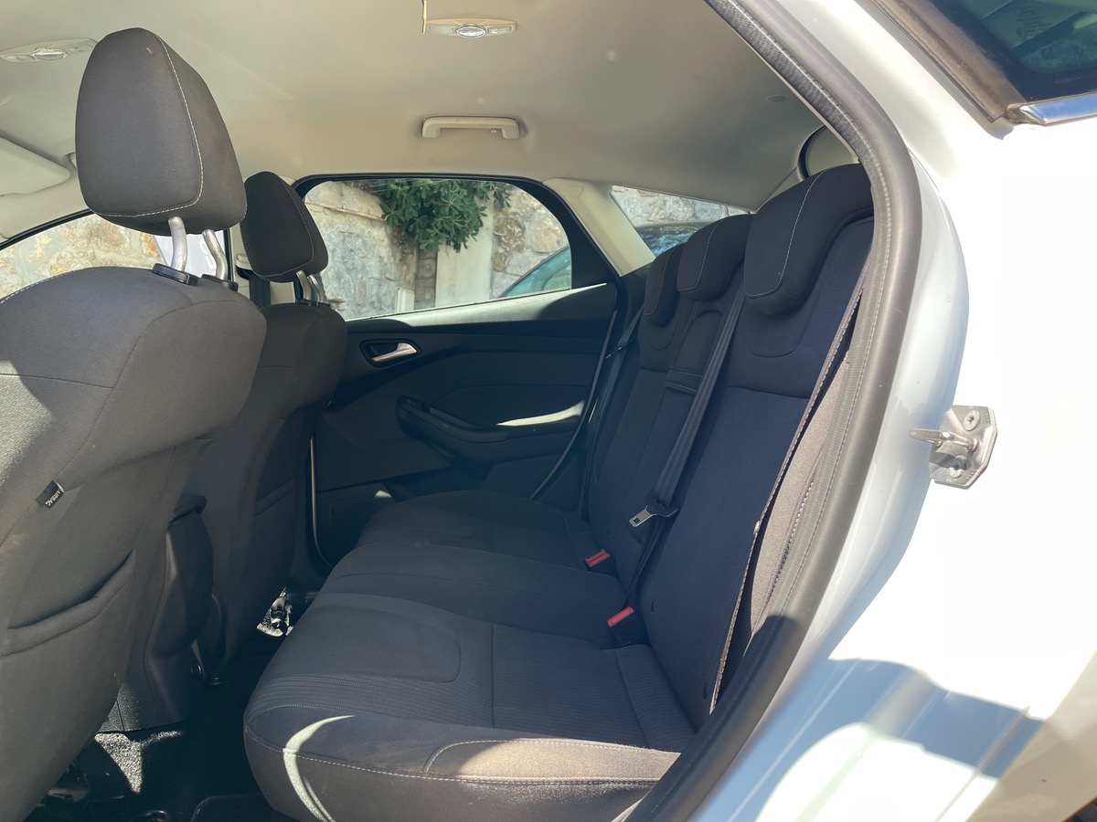 Ford Focus 1.6 T VCT 125 CV / 5 portes /Double sortie de Pot Type RS /Boite Auto