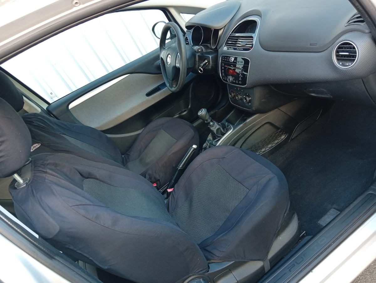 Fiat Punto evo 1.2 Essence / Première main / Distribution , Freins avants et révision Neufs