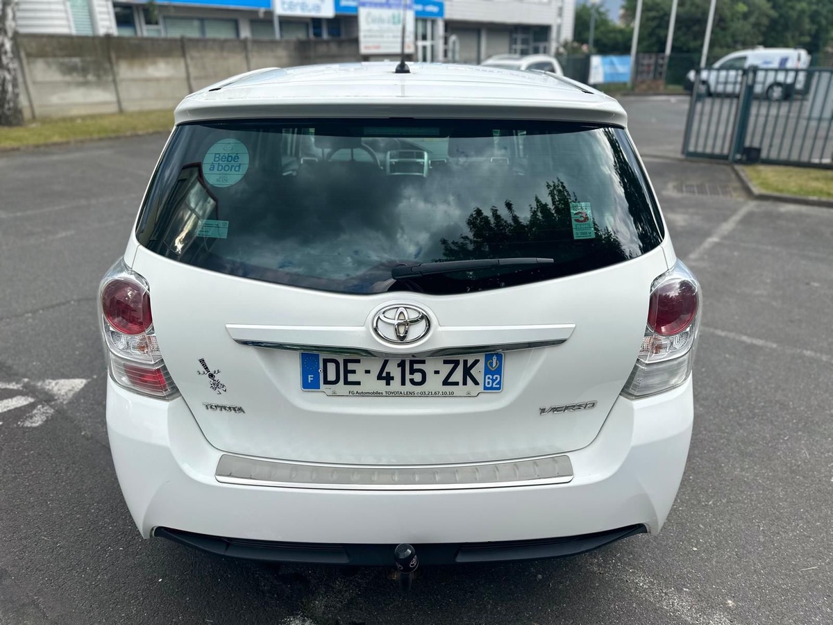 Toyota Verso D-4D 126 4X  sans frais CBLue