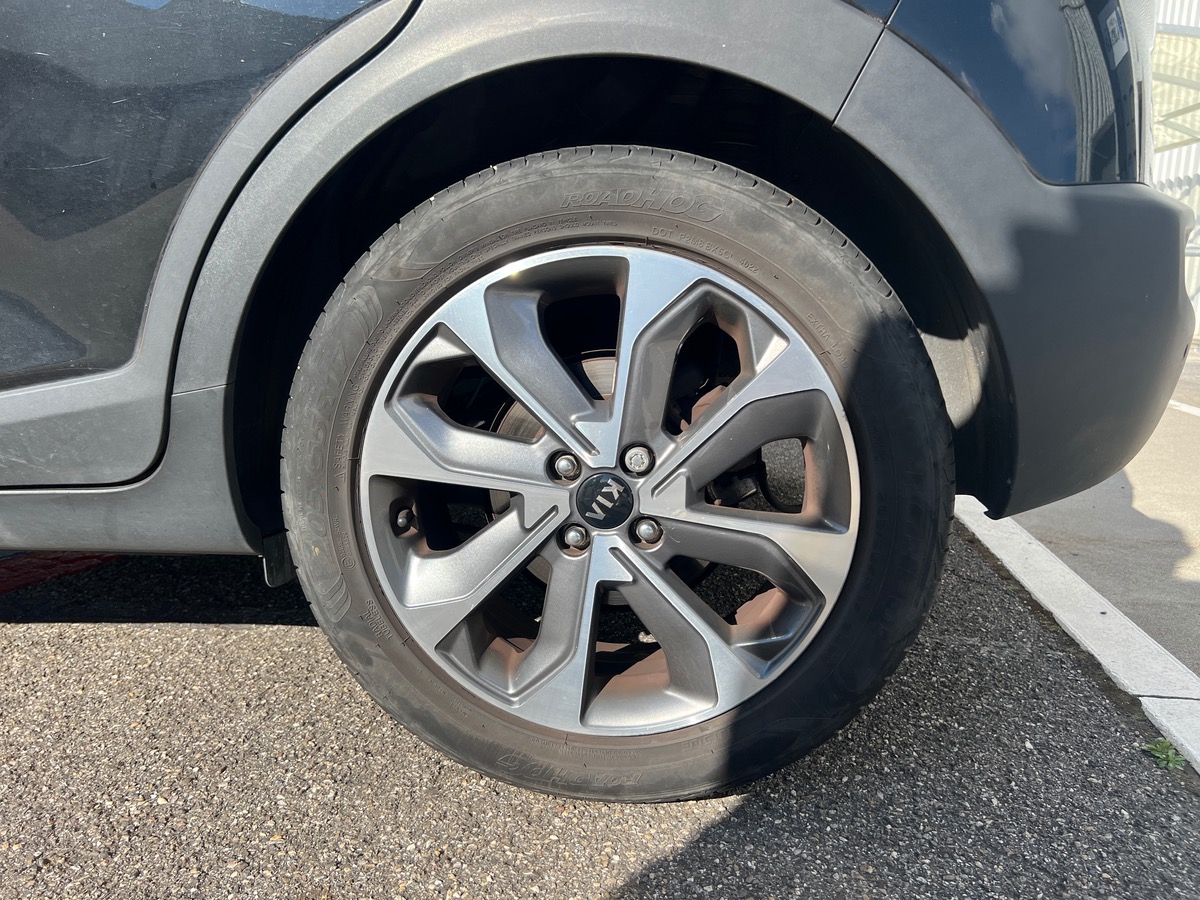 Kia Stonic Premium T-GDI 120cv DCT7, SUIVI COMPLET KIA, SIEGES CHAUFFANTS, CARPLAY