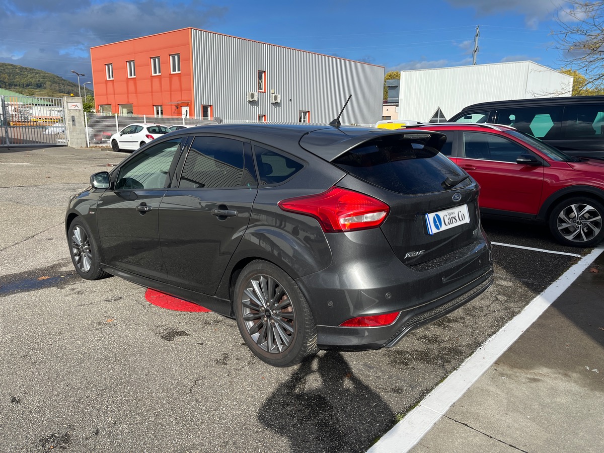 Ford Focus 1.0 Ecoboost 125ch ST LINE, Caméra de recul,  GPS, radars AV et AR, Clim Auto bizone
