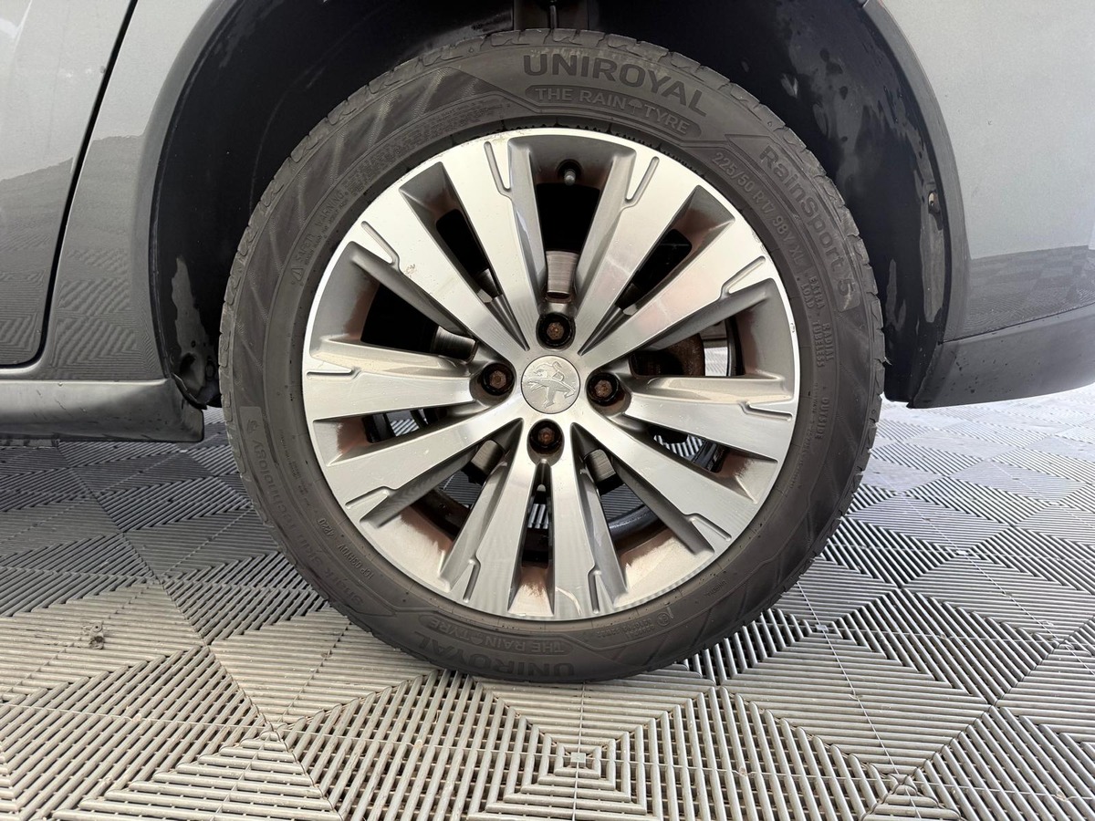 Peugeot 3008 1.6 BlueHdi 115 ACTIVE   Première main
