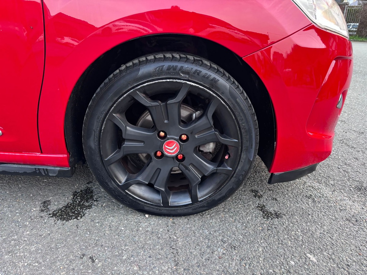 Citroën DS3 1.6 e-HDi 112 SportChic - Révisée - Garantie