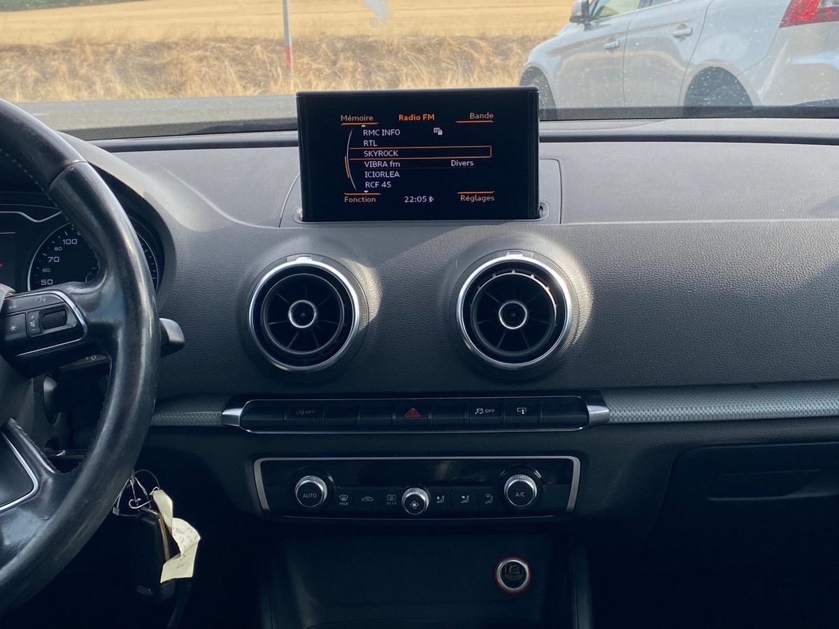 Audi A3 1.6 tdi 110cv sportback 1ère main 166015km