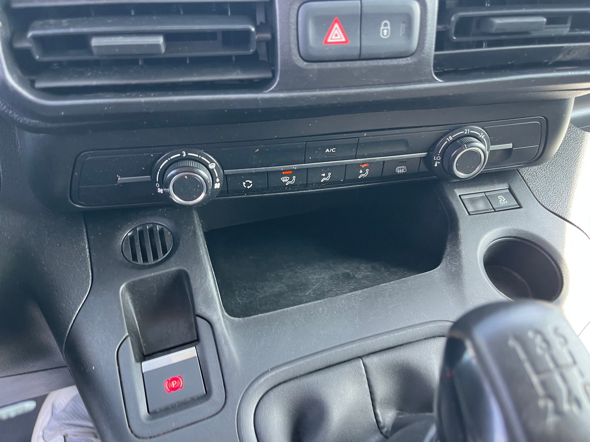 Peugeot Partner standard 650 kg L1 1.5 BlueHDi 75 CH tva récupérable 1ERE MAIN