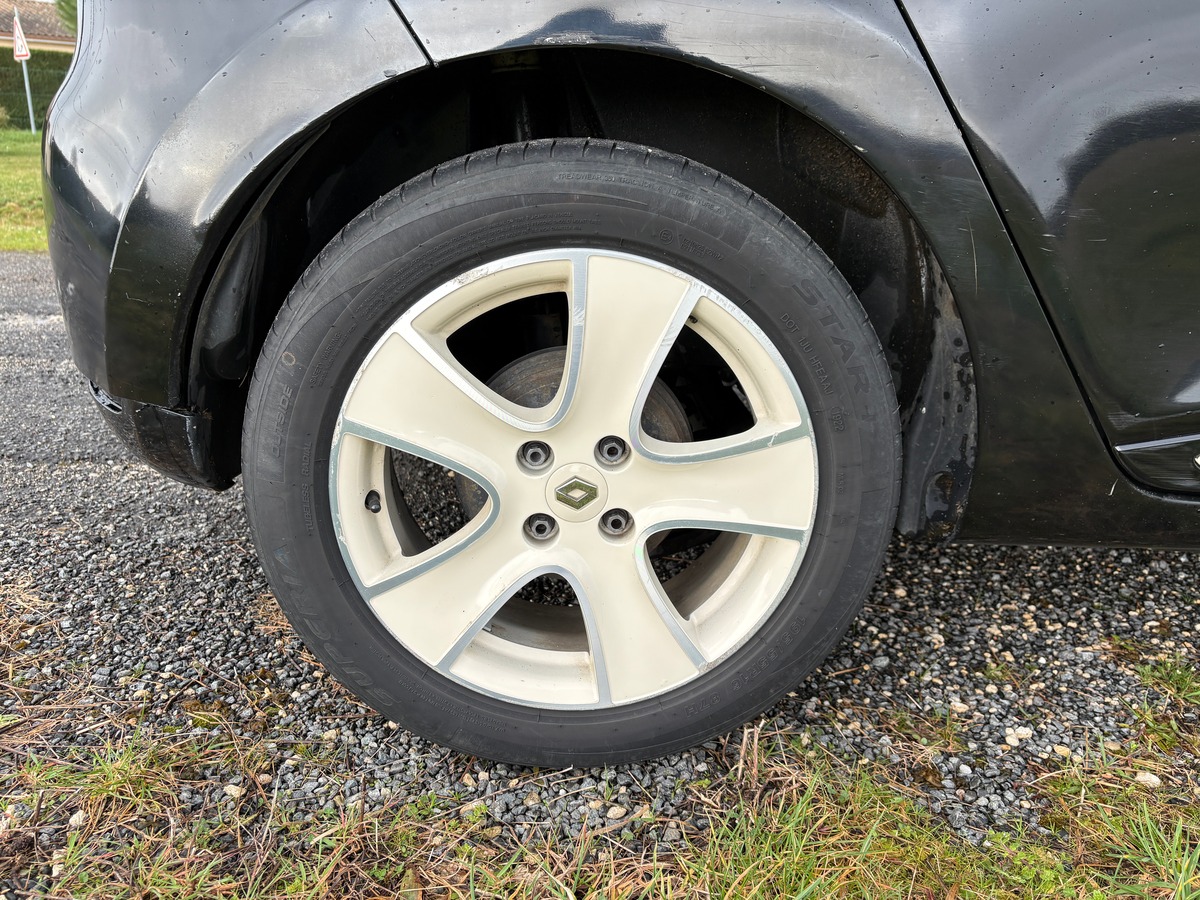 RENAULT Clio iv - 5cv - CHAINE DISTRIBUTION