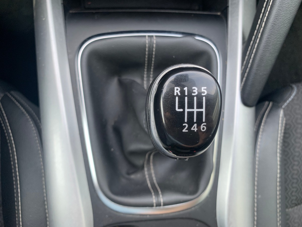RENAULT Kadjar 130 | Intens | Caméra recul | Régulateur vitesse | Attelage amovible | Roue secours