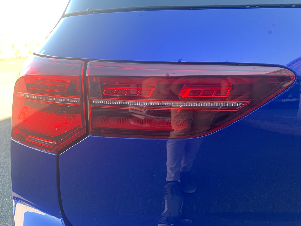Volkswagen GOLF 8 320 chevaux | R | Toit ouvrant | Caméra de recul | Apple car play | GPS | Attelage