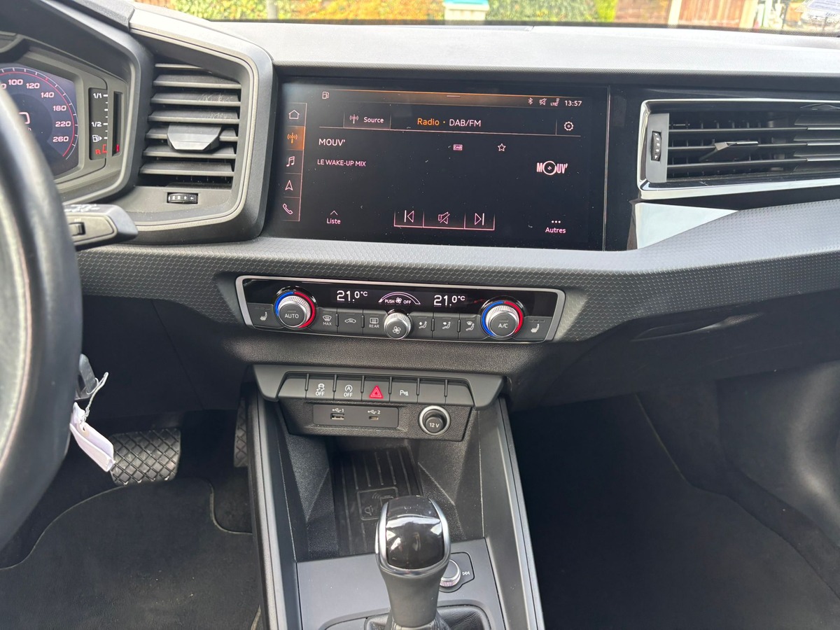Audi A1 Sportback 30 TFSI 116 BUSINESS LINE S TRONIC 7 - Révisée - Garantie