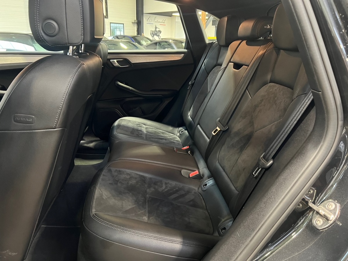 Porsche Macan (2) 2.0 245 PDK7